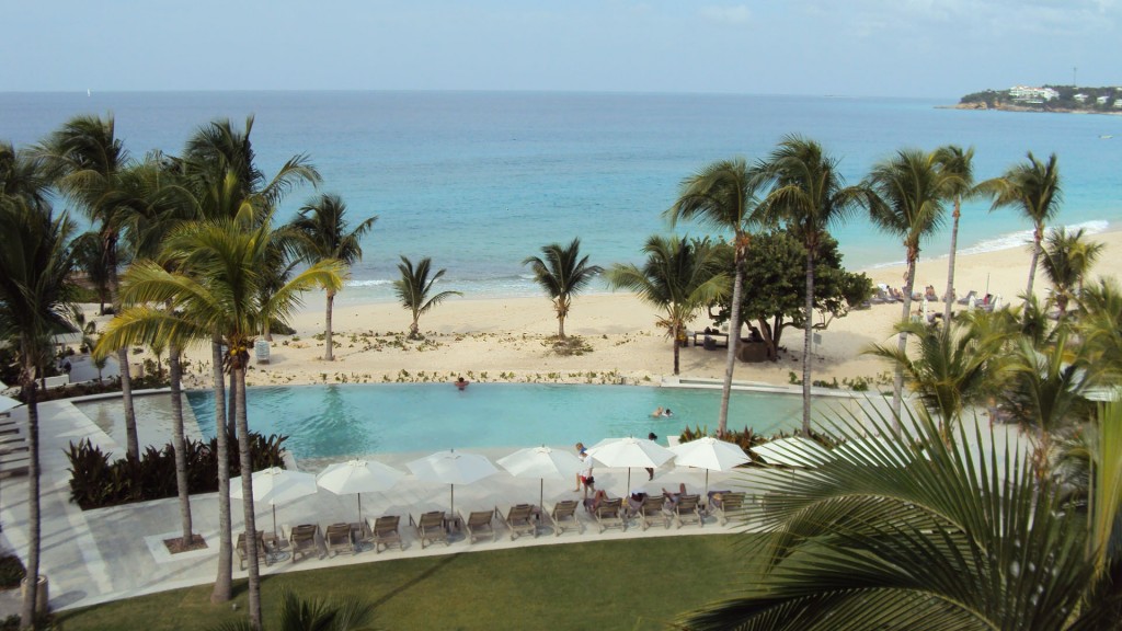 viceroy-anguilla-pool-beach-umbrellas-1958